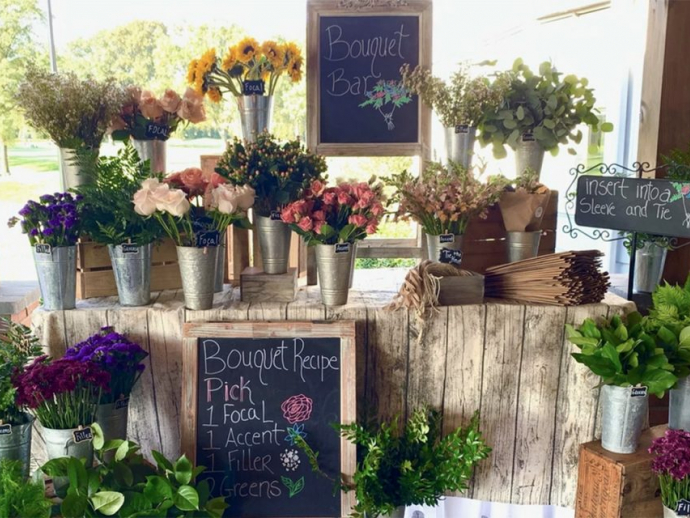 Blooms in Hand, United States, New Jersey, Verona